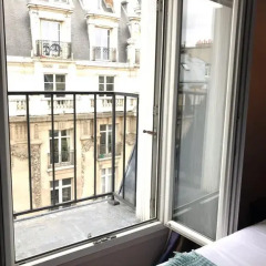 Отель Best Western Paris Gare Saint Lazare балкон