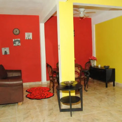 Отель Little Savoy Guest House Номер Делюкс с различными типами кроватей фото 5