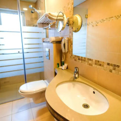The Golden Walls Hotel Израиль, Иерусалим - отзывы, цены и фото номеров - забронировать отель The Golden Walls Hotel онлайн ванная
