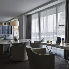 Отель Pullman Paris Tour Eiffel 4* Люкс разные типы кроватей фото 3