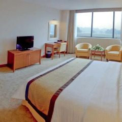 Muong Thanh Grand Ha Long Hotel 4* Номер Делюкс с различными типами кроватей фото 4