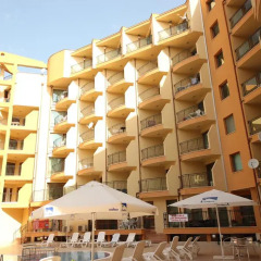 Апартаменты Menada Amadeusz 1 Apartments