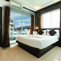 Hallo Patong Hotel & Restaurant 3* Стандартный номер с разными типами кроватей фото 3