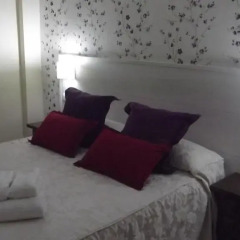 Отель Hostal San Roque Стандартный номер с двуспальной кроватью фото 9