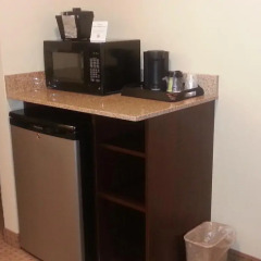 Отель Cobblestone Inn & Suites - Bloomfield 2* Стандартный номер с различными типами кроватей фото 3