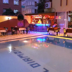 Diamond Hotel бассейн фото 3
