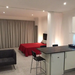 Апартаменты Original Studio Downtown комната для гостей фото 3