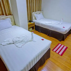 Myat Nan Yone Hotel 3* Улучшенный номер с 2 отдельными кроватями фото 2