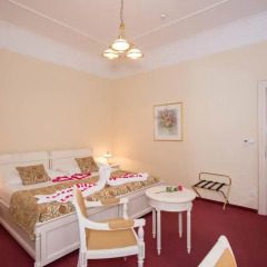 Alqush Downtown Hotel 4* Стандартный номер с двуспальной кроватью фото 3