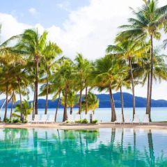 Reef View Hotel бассейн
