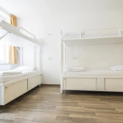 Отель Equity Point Prague Кровать в общем номере с двухъярусной кроватью фото 21