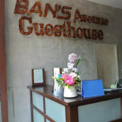 Отель Bans Avenue Guesthouse интерьер отеля