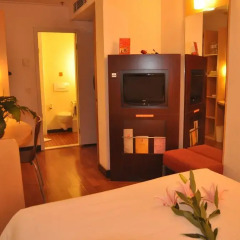 Zhongshan The Center Hotel 3* Стандартный номер с различными типами кроватей фото 3