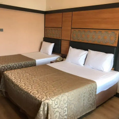 Ulasan Hotel комната для гостей фото 5