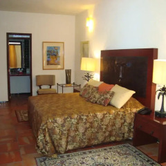 Отель Casa Tlaquepaque 3* Номер Делюкс с различными типами кроватей