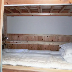 Отель Guesthouse Yakushima 2* Кровать в мужском общем номере