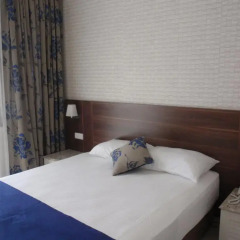 Bronze Hotel 3* Стандартный номер с различными типами кроватей
