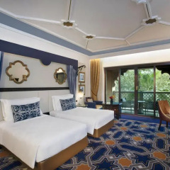 Отель Jumeirah Al Qasr - Madinat Jumeirah 5* Улучшенный номер с двуспальной кроватью фото 2