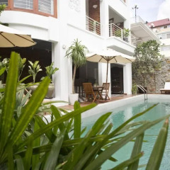 Отель Casa Villa Independence бассейн