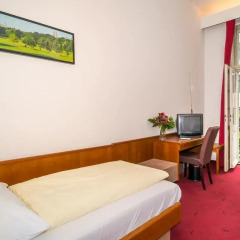 Smart Stay Hotel Station комната для гостей фото 3
