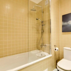 Отель Sweet Inn Apartment- Rua da Prata Португалия, Лиссабон - отзывы, цены и фото номеров - забронировать отель Sweet Inn Apartment- Rua da Prata онлайн ванная