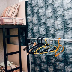 Hostel Kamin Стандартный семейный номер разные типы кроватей фото 6