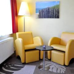 Апартаменты Hoyer Apartment комната для гостей фото 2