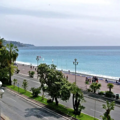 Отель Apart a Nice : A Breathtaking View on the Sea Ницца пляж