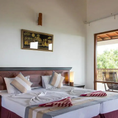 The Coconut Garden Hotel & Restaurant 3* Номер Делюкс с различными типами кроватей фото 5