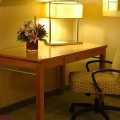 Отель Doubletree By Hilton Columbus - Worthington 4* Стандартный номер фото 3