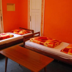 Boomerang Hostel and Apartments Стандартный номер с различными типами кроватей (общая ванная комната) фото 9