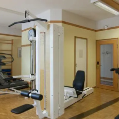 Отель Holiday Inn Helsinki - Vantaa Airport Финляндия, Вантаа - 9 отзывов об отеле, цены и фото номеров - забронировать отель Holiday Inn Helsinki - Vantaa Airport онлайн фитнесс-зал фото 3