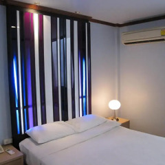 Suriwongse Hotel комната для гостей фото 4