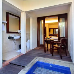 Отель Best Western Kuta Villa 3* Номер Делюкс с различными типами кроватей фото 8