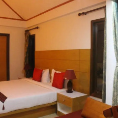 Отель Golden Bay Cottage 3* Бунгало Делюкс с различными типами кроватей фото 14
