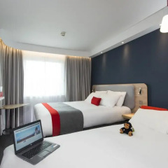 Отель Holiday Inn Express Bath комната для гостей фото 3