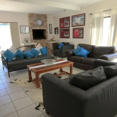 Отель Addo Self Catering комната для гостей