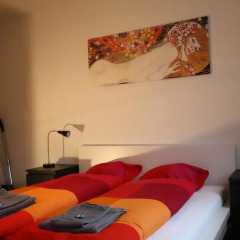 Апартаменты Letzigrund Apartments комната для гостей фото 5