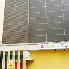 Gangnam City Hostel банкомат
