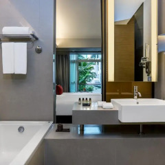 Отель Pullman Bangkok King Power 5* Улучшенный номер с разными типами кроватей фото 3