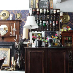 Отель Edenfield Guest House гостиничный бар