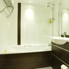 Gullivers Hotel 3* Люкс с различными типами кроватей фото 11