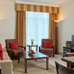 Отель Media Rotana Dubai Стандартный номер с различными типами кроватей фото 4