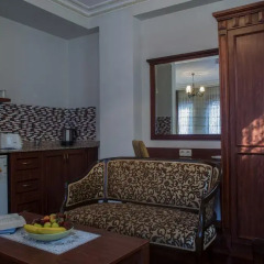 Апартаменты Tashkonak Sultan Suites and Apartments Люкс с различными типами кроватей фото 16