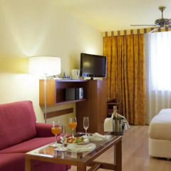 Senator Barcelona Spa Hotel 4* Улучшенный номер с различными типами кроватей фото 6