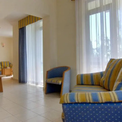 Lebed Hotel - All Inclusive 4* Стандартный семейный номер с разными типами кроватей фото 3