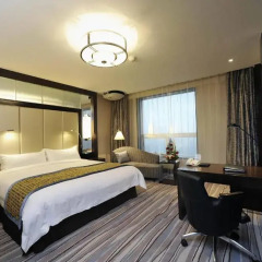 Grand Soluxe Zhongyou Hotel 4* Улучшенный номер с различными типами кроватей фото 4