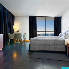 Отель Vidamar Resort Madeira - Half Board Only 5* Семейный номер категории Премиум с двуспальной кроватью