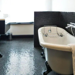 Отель Guesthouse The Black ванная фото 2