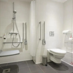 Point A Hotel Glasgow ванная